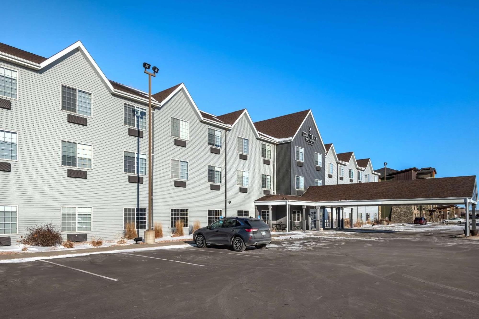 Country Inn & Suites By Radisson, Watertown, Sd Εξωτερικό φωτογραφία