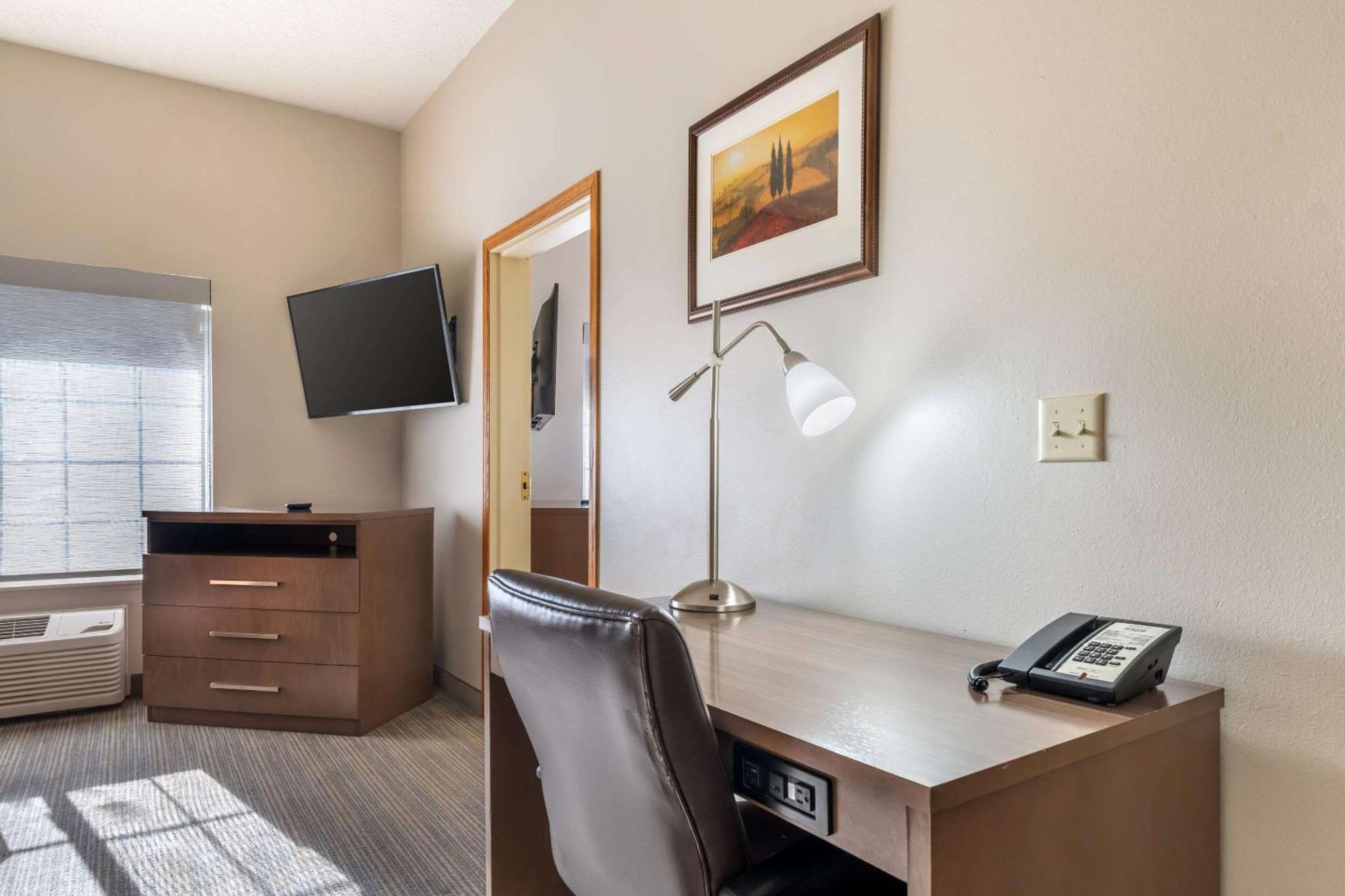 Country Inn & Suites By Radisson, Watertown, Sd Εξωτερικό φωτογραφία