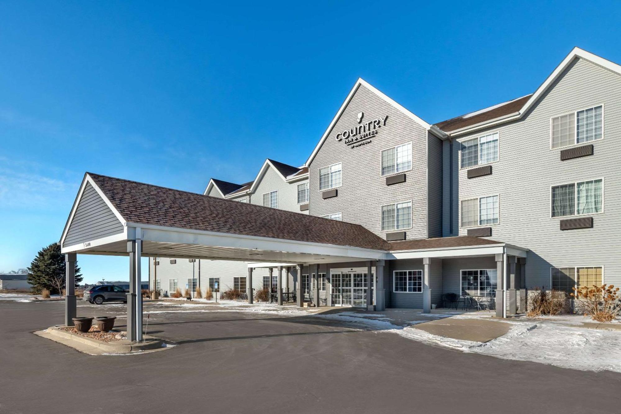 Country Inn & Suites By Radisson, Watertown, Sd Εξωτερικό φωτογραφία