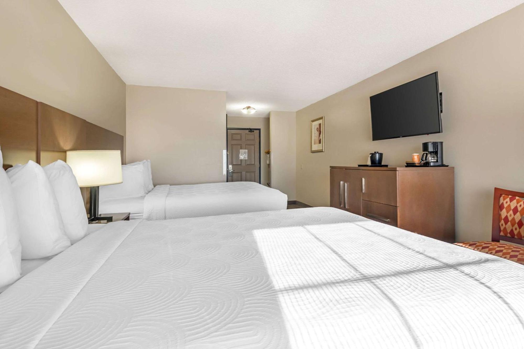 Country Inn & Suites By Radisson, Watertown, Sd Εξωτερικό φωτογραφία